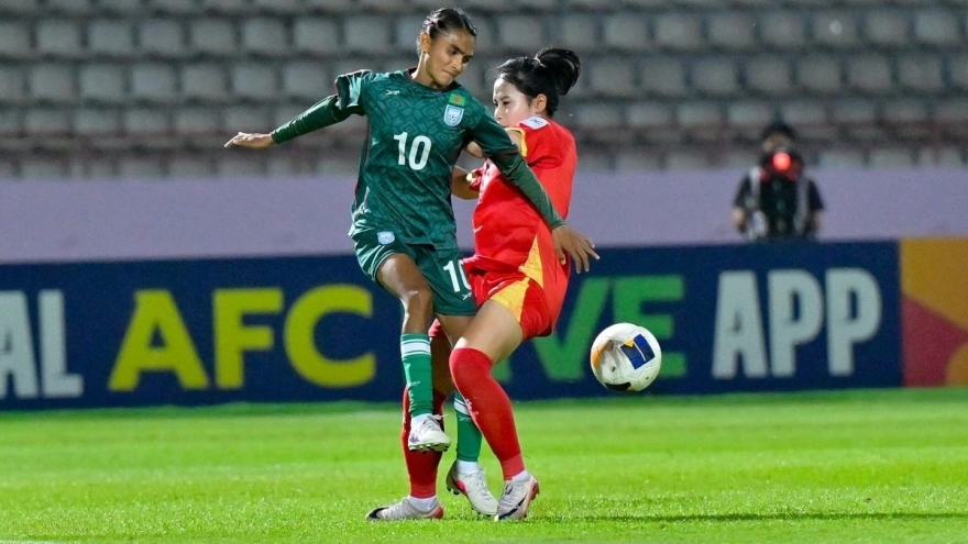 Vietnam edge Bangladesh 1-0 to keep quarterfinal hopes alive